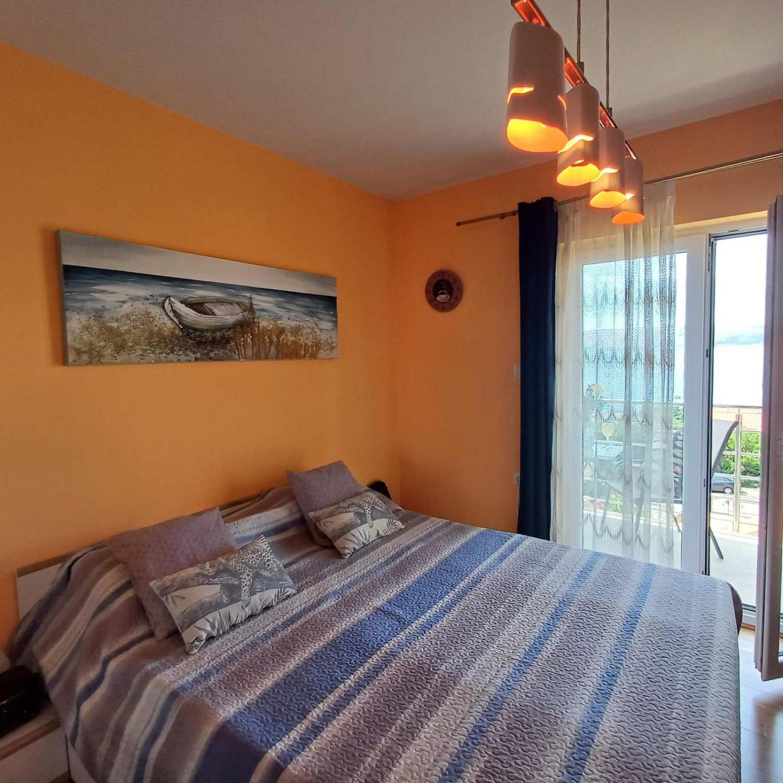 Apartment Lighthouse *